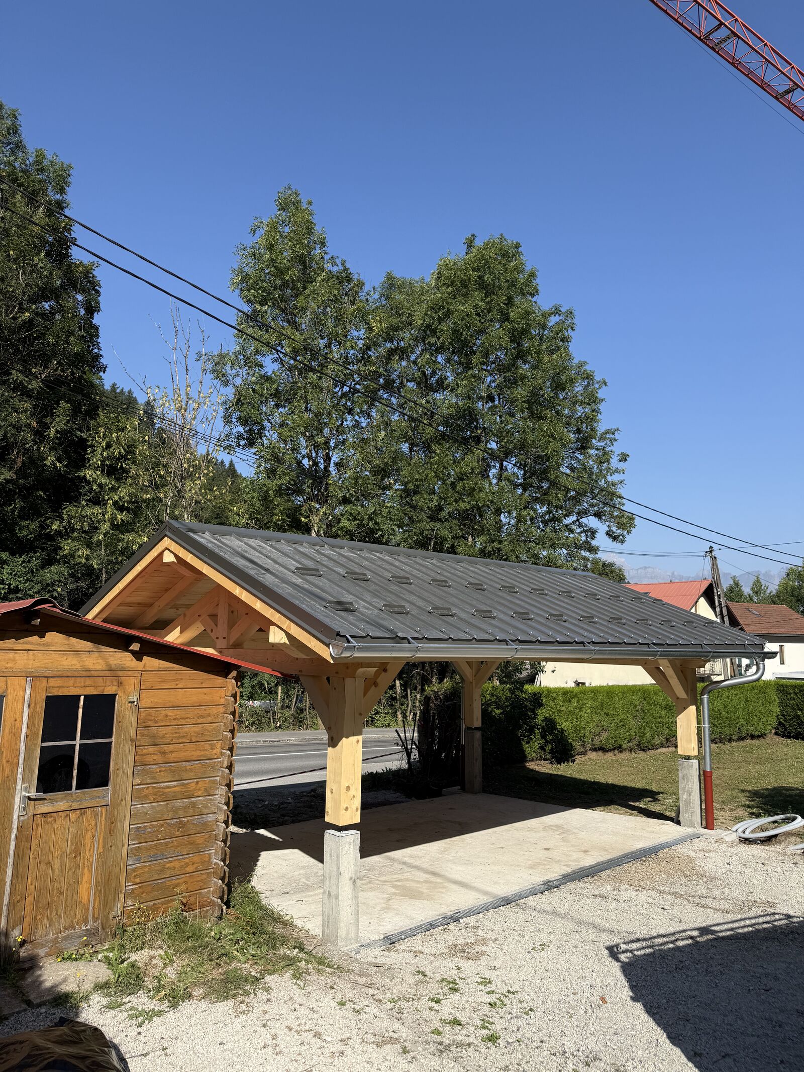 Couverture bac acier et zinguerie sur carport bois